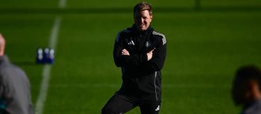 纽卡斯尔联主帅透露刘易斯·霍尔的伤病恢复顺利，有望重返球队阵容