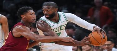 布朗爆发砍下30分 凯尔特人125-105大胜骑士