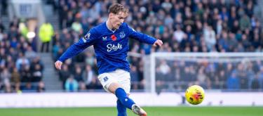 大卫·莫耶斯：詹姆斯·加纳是一名非常优秀的球员，一直都保持着高水平的发挥