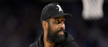 McMahon: The Mavericks have no intention of trading Irving this season unless he makes the offer.