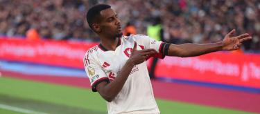 ◤英超◢ 伊萨克建功破进球荒，利物浦 0-2 客取10人西汉姆联止颓返胜轨..