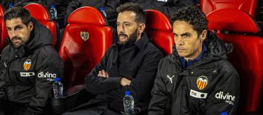 卡洛斯·科尔贝兰：我们会仔细回顾比赛，争取在下一场踢得更好