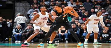 Even with 26 points from Wahlbarg and Yamaz, the Cavaliers couldn't secure a 113-101 victory over the Spurs.