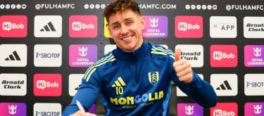 Tom Kenney has signed a one-season contract extension with Fulham, remaining at the club until the summer of 2027.