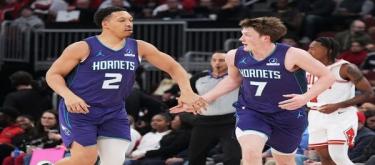 Boozerlis' 32 points weren't enough to save the Hornets from a 131-99 victory over the Bulls.