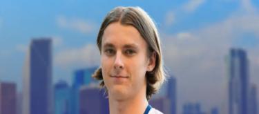 9INE官方：shield被下放至替补席，其位置由flayy接替