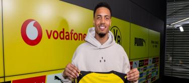 Official: Borussia Dortmund extend contract of 25-year-old midfielder Nmecha until 2030
