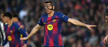 Champions League – Lewandowski scores twice as Barcelona beat Newcastle 7-2.