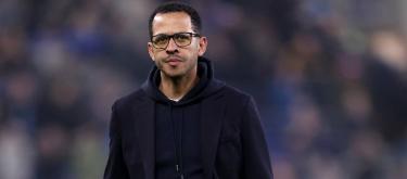 利亚姆·罗塞尼尔表示球队在比赛开局有些紧张，导致出现了一些不必要的失误