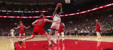 阿丘瓦德罗赞合砍56分 国王以123-115拿下猛龙