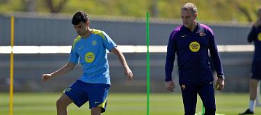 In another match against Atletico Madrid, Flick urged Barcelona to commit fully to both attack and defense.