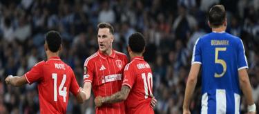 欧联杯——马蒂姆自摆乌龙，波尔图主场1-1战平诺丁汉森林