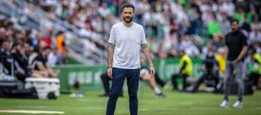 卡洛斯·科尔贝兰对这场失利感到非常失望，并承认球队未能很好地把握机会