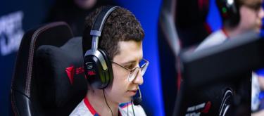 Wildcard官方：已将步枪手Peeping下放至替补席