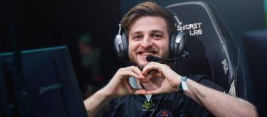 Harumi has stated that since Degster became a free agent, FaZe should step in to resolve his visa issues and recruit him.