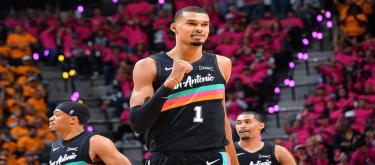 年度最佳防守球员投票：文班亚马断层第一