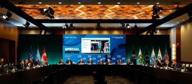 FIFA发布新规：球员争执中捂嘴、抗议判罚离场均可被出示红牌